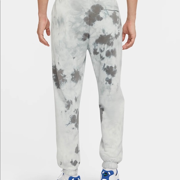 Nike Sportswear Club Fleece
Tie-Dye Trousers - Picture 2 of 5